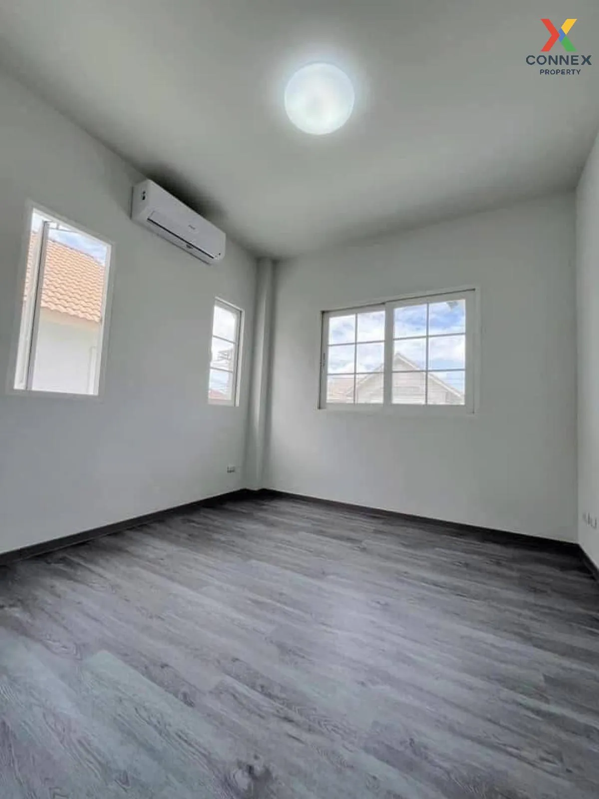 ขายบ้าน  เนเบอร์โฮม วัชรพล วิวแม่น้ำ สามวาตะวันตก เขต คลองสามวา ก