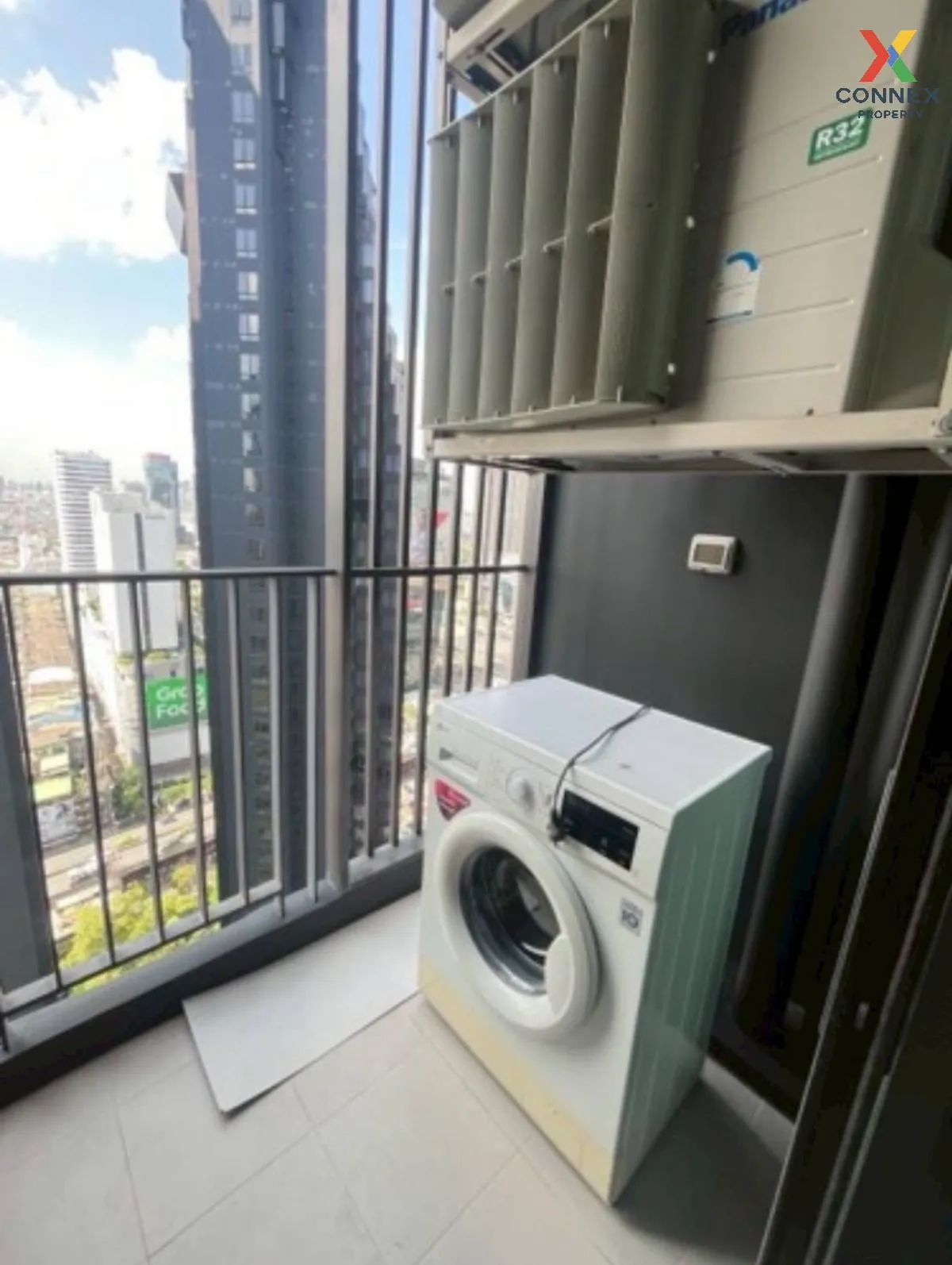 For Sale Condo , Life Asoke Hype Rama 9 , nice view , high floor 