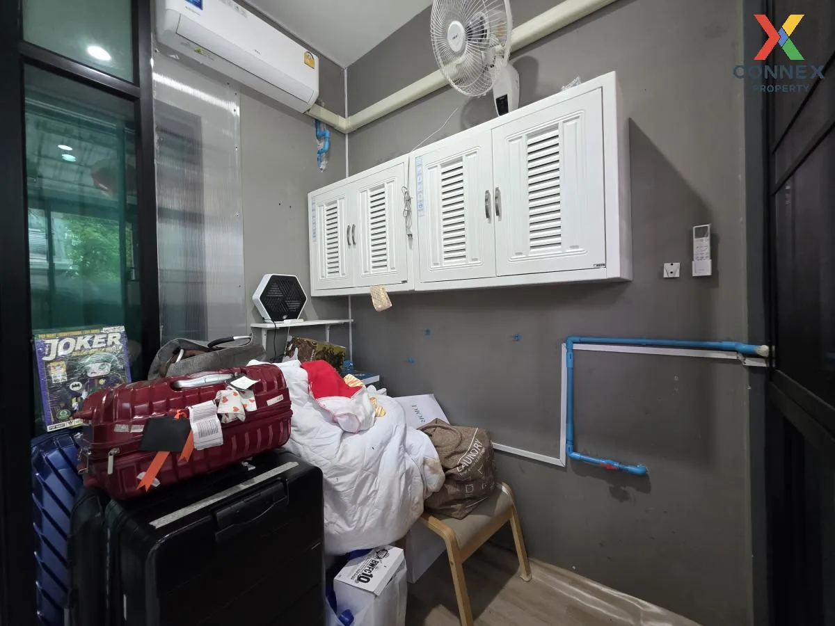 ขายทาวน์เฮ้าส์/ทาวน์โฮม  วี คอมพาวด์ ราชพฤกษ์-ปิ่นเกล้า ห้องมุม ม