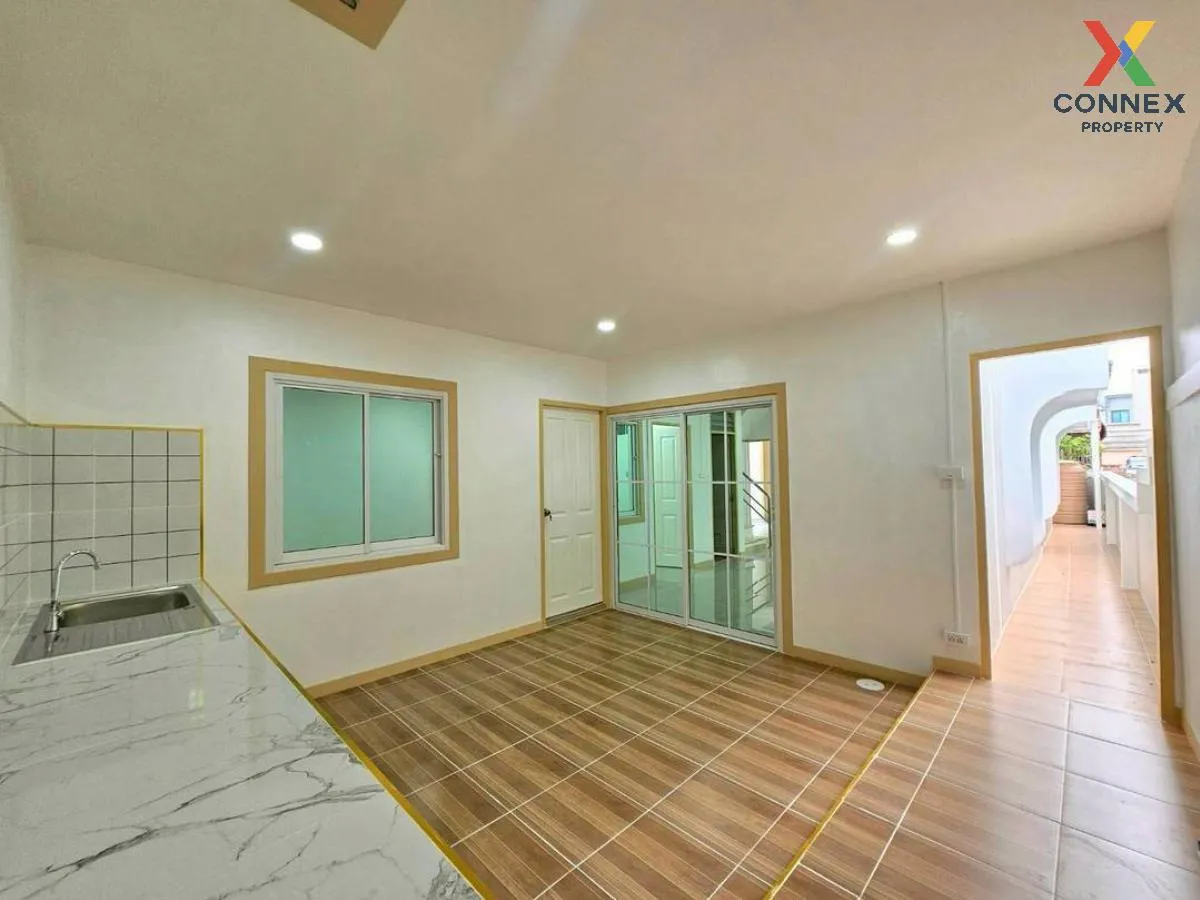 ขายทาวน์เฮ้าส์/ทาวน์โฮม  บ้านสุชา รีโนเวทใหม่ ละหาร บางบัวทอง นนท ขายทาวน์เฮ้าส์/ทาวน์โฮม  บ้านสุชา รีโนเวทใหม่ ละหาร บางบัวทอง นนท