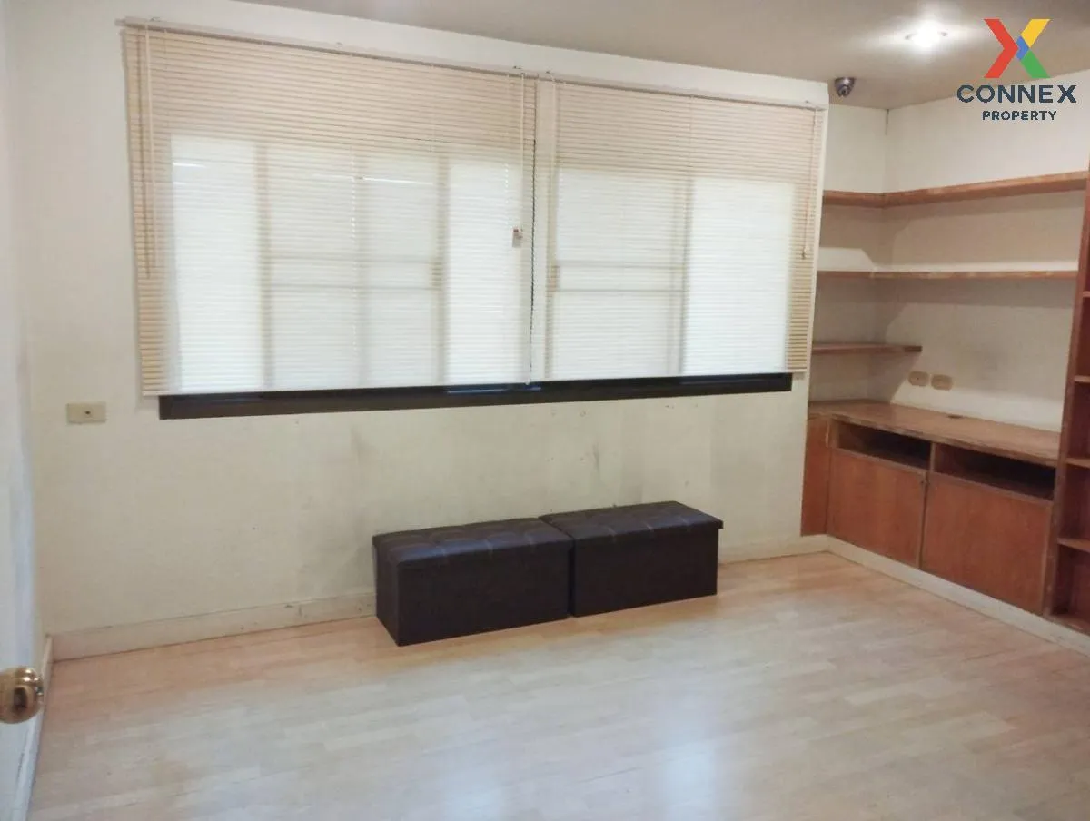 ขายคอนโด  อารีย์ เพลส สุขุมวิท 26 หน้ากว้าง BTS-พร้อมพงษ์ คลองตัน