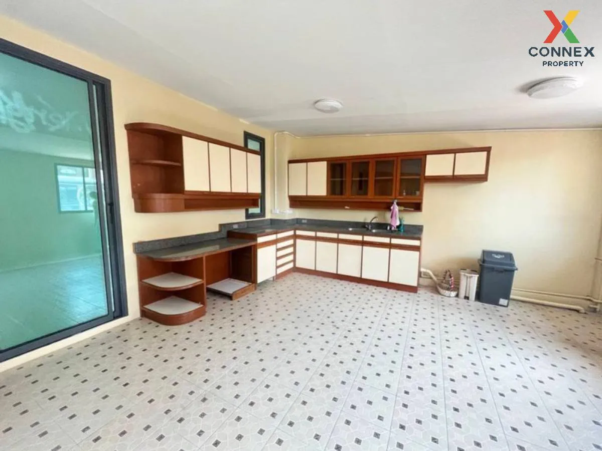 For Sale Commercial building Chinatown Salaya , Sala Ya , Phuttha