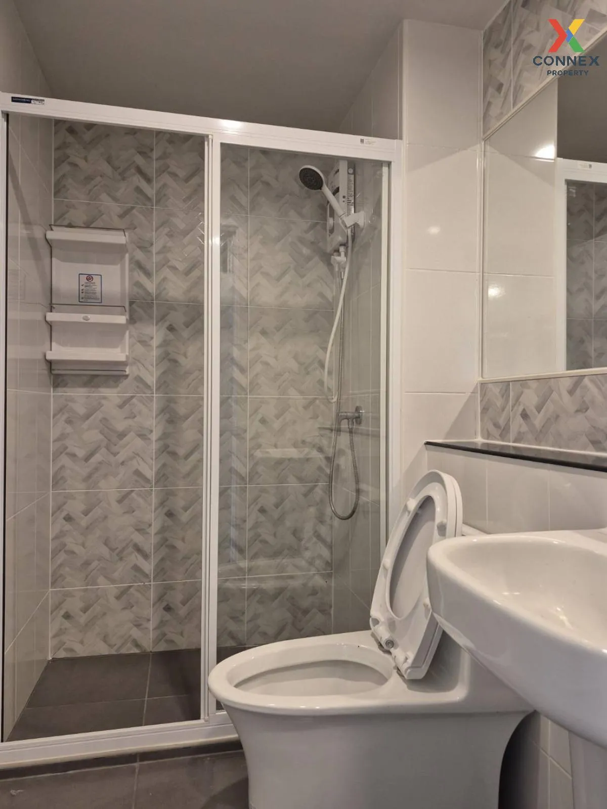 เช่าคอนโด  รีเจ้นท์ โฮม บางนา (โครงการใหม่) บางนา เขต บางนา กรุงเ