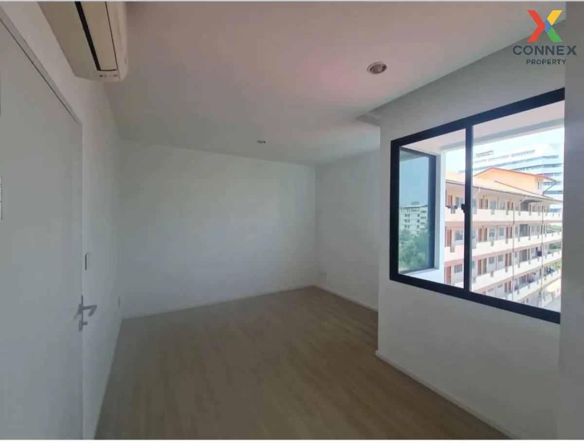 ขายทาวน์เฮ้าส์/ทาวน์โฮม  เนอวานา ดีฟายน์ พระราม 9 หน้ากว้าง สวนหล 4