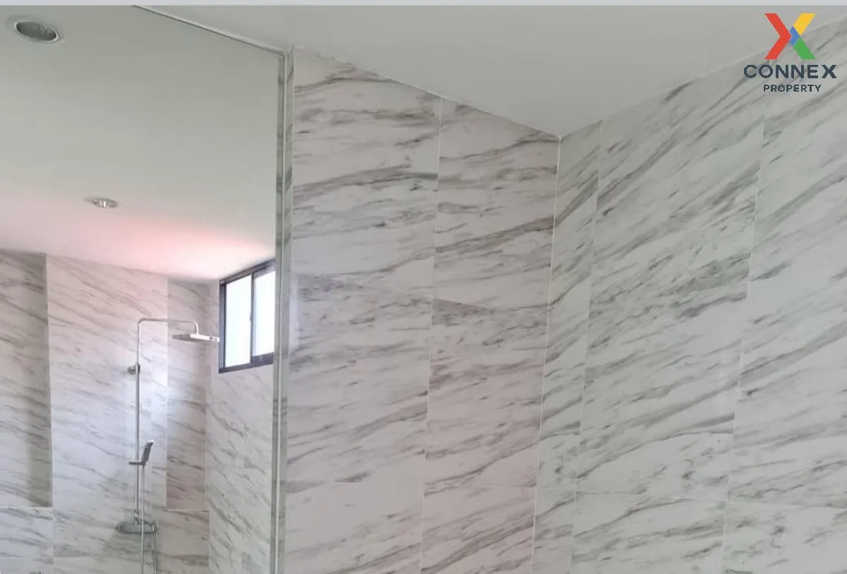 ขายทาวน์เฮ้าส์/ทาวน์โฮม  เนอวานา ดีฟายน์ พระราม 9 หน้ากว้าง สวนหล