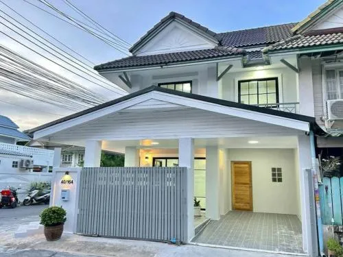 For Sale Townhouse/Townhome  , Baan Pruksa 14 A Bangbuathong , corner unit , newly renovated , Bang Khu Rat , Bang Bua Thong , Nonthaburi , CX-127674