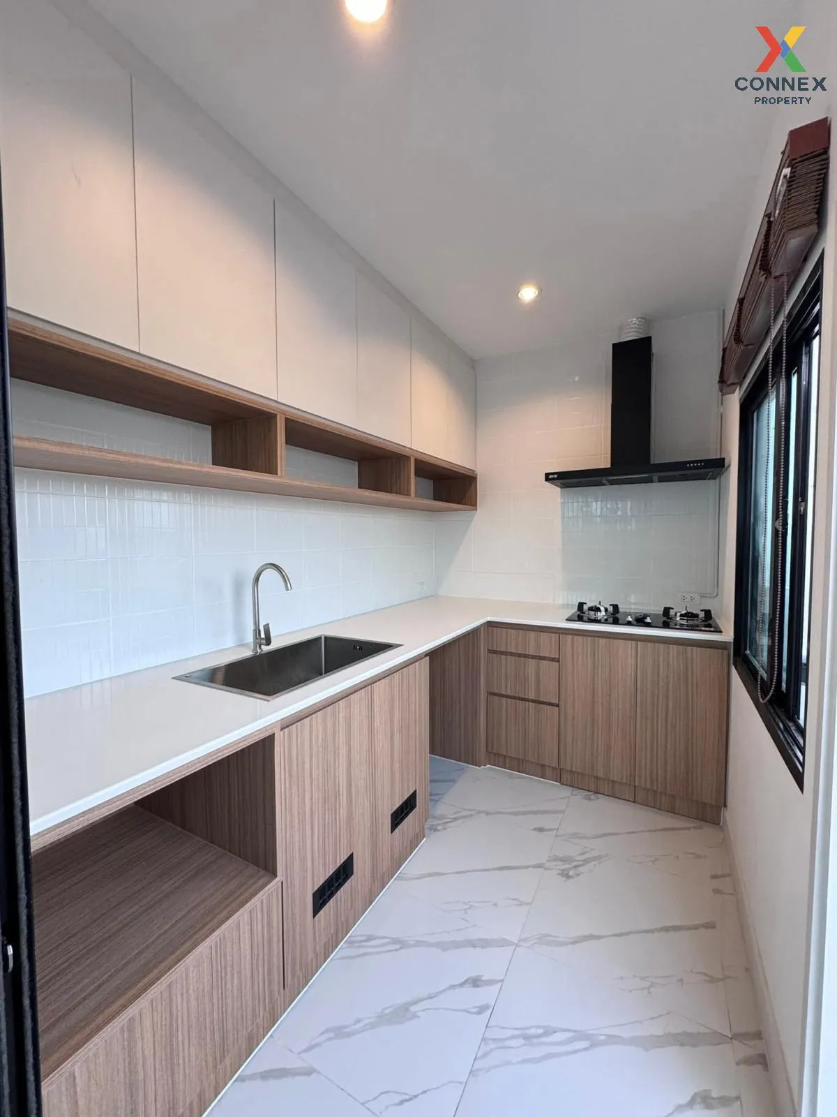 For Rent House , COMO BIANCA II Bangna , corner unit , Bang Phli 