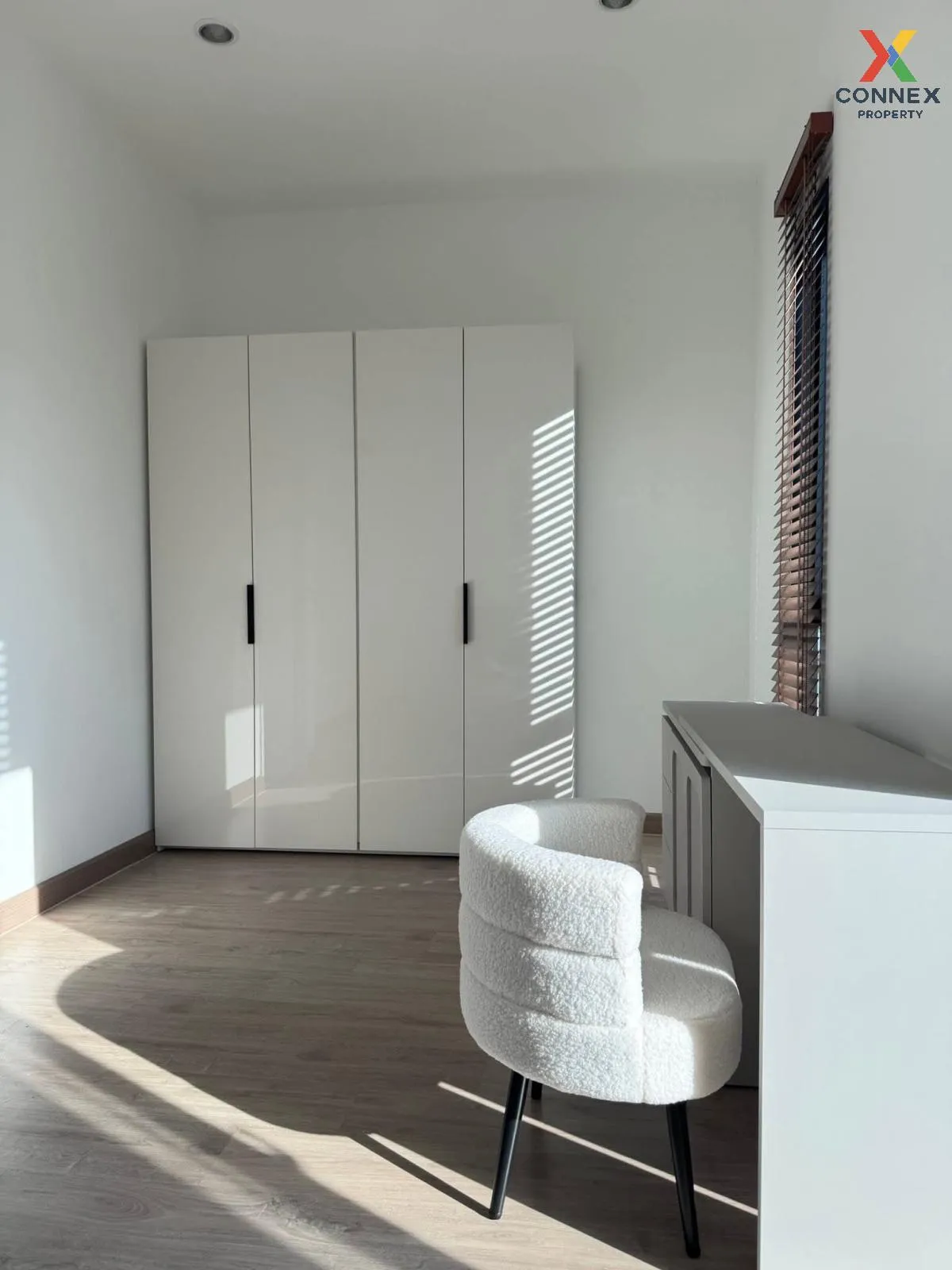 For Rent House , COMO BIANCA II Bangna , corner unit , Bang Phli 