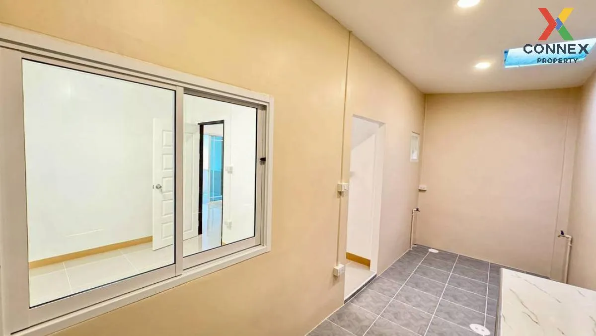 For Sale Townhouse/Townhome  , Baan Buathong 4 Baan Kluay-Sai Noi For Sale Townhouse/Townhome  , Baan Buathong 4 Baan Kluay-Sai Noi