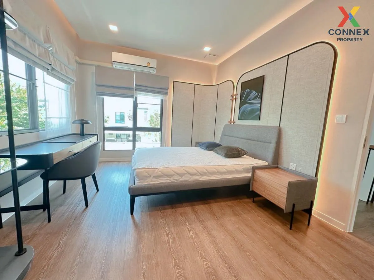 For Sale House , MANTANA Bangna km 15 , Bang Chalong , Bang Phli 