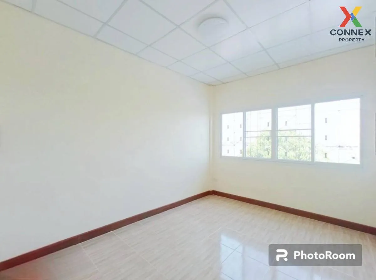 ขายทาวน์เฮ้าส์/ทาวน์โฮม  บ้านร่มเงาไม้ รีโนเวทใหม่ บางบัวทอง บางบ