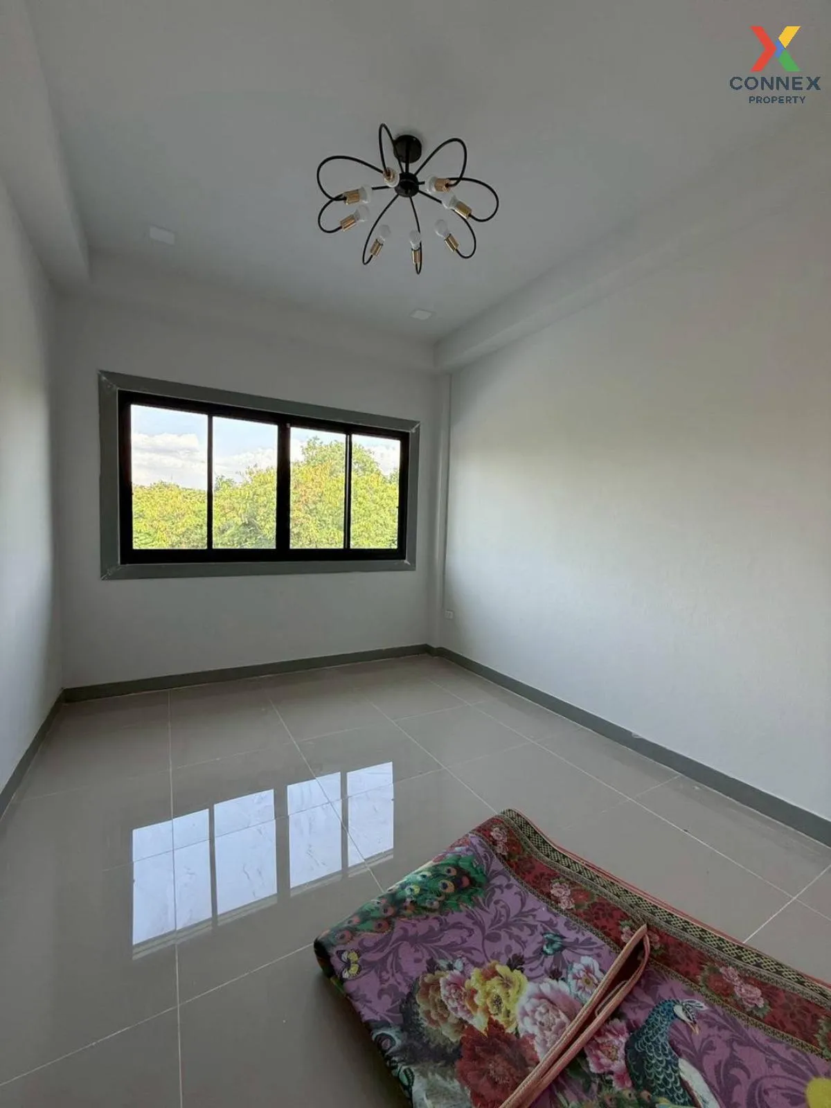 ขายทาวน์เฮ้าส์/ทาวน์โฮม  เปี่ยมสุข (ปากเกร็ดซอยวัดกู้) บางพูด ปาก