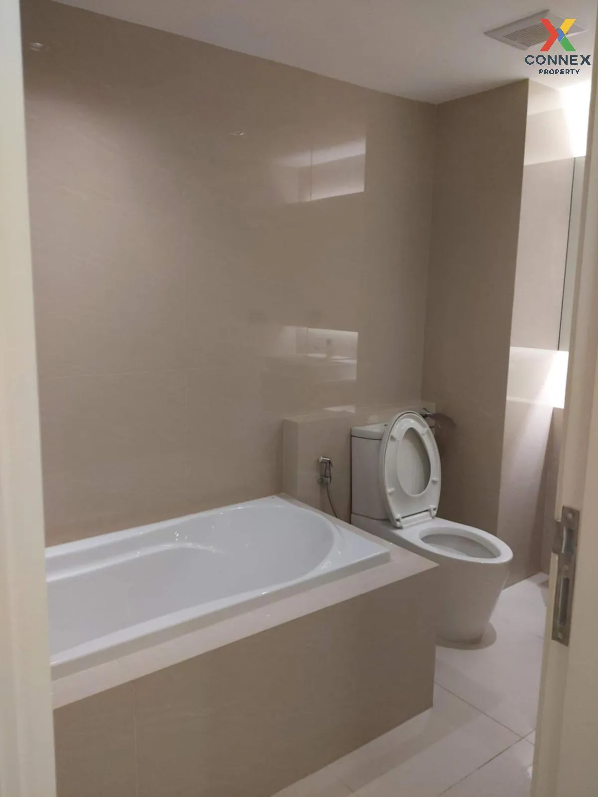 For Rent Condo , Vtara Sukhumvit 36 , BTS-Thong Lo , Phra Khanong