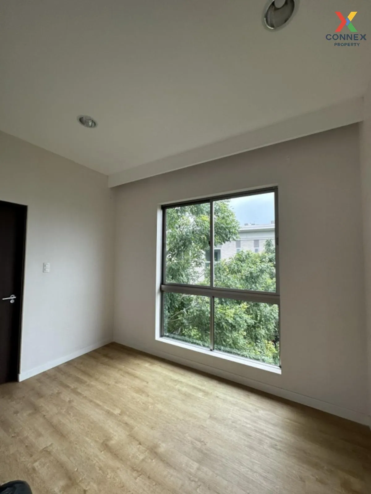 ขายทาวน์เฮ้าส์/ทาวน์โฮม  ไซมิส บลอสซั่ม แอท แฟชั่น MRT-วงแหวนตะวั 3