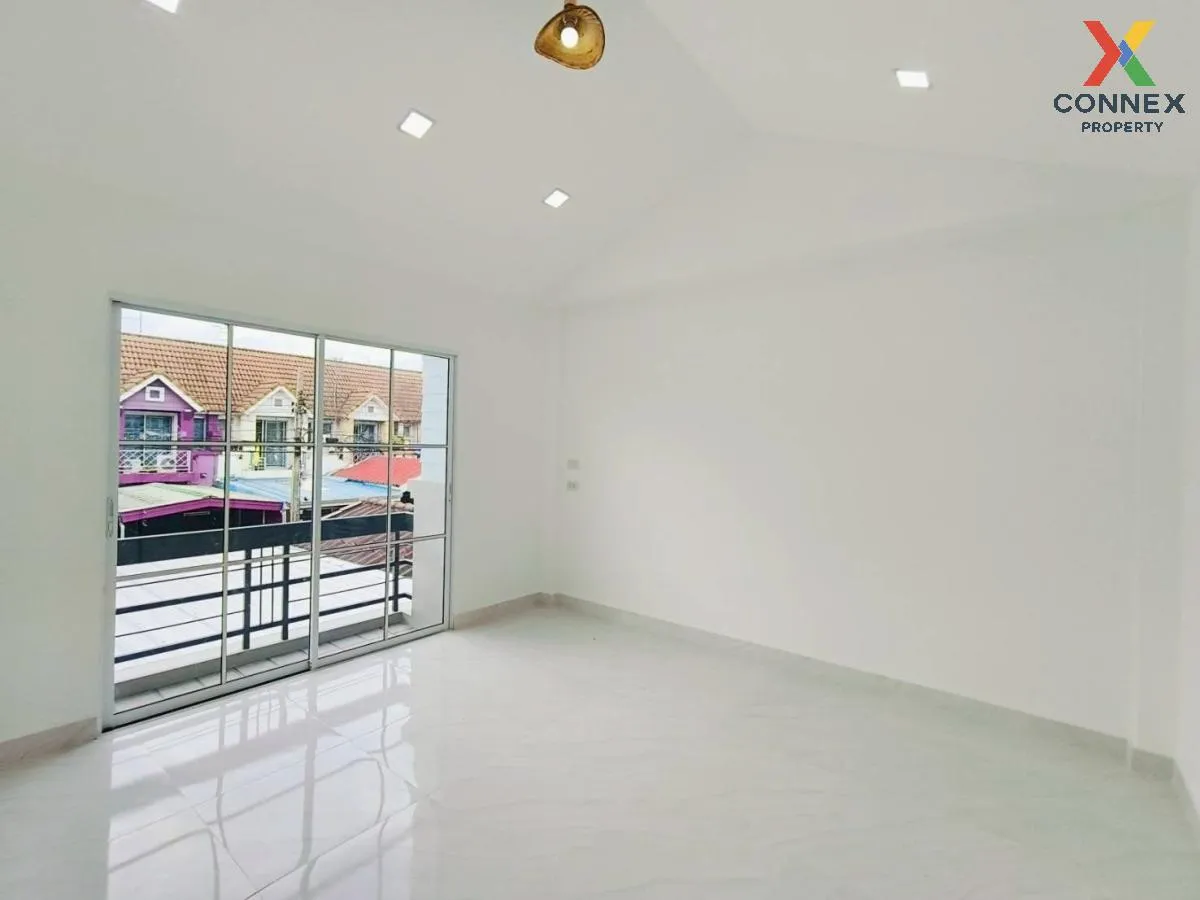 ขายทาวน์เฮ้าส์/ทาวน์โฮม  บ้านพูนสินธานี 3 คลองสองต้นนุ่น เขต ลาดก