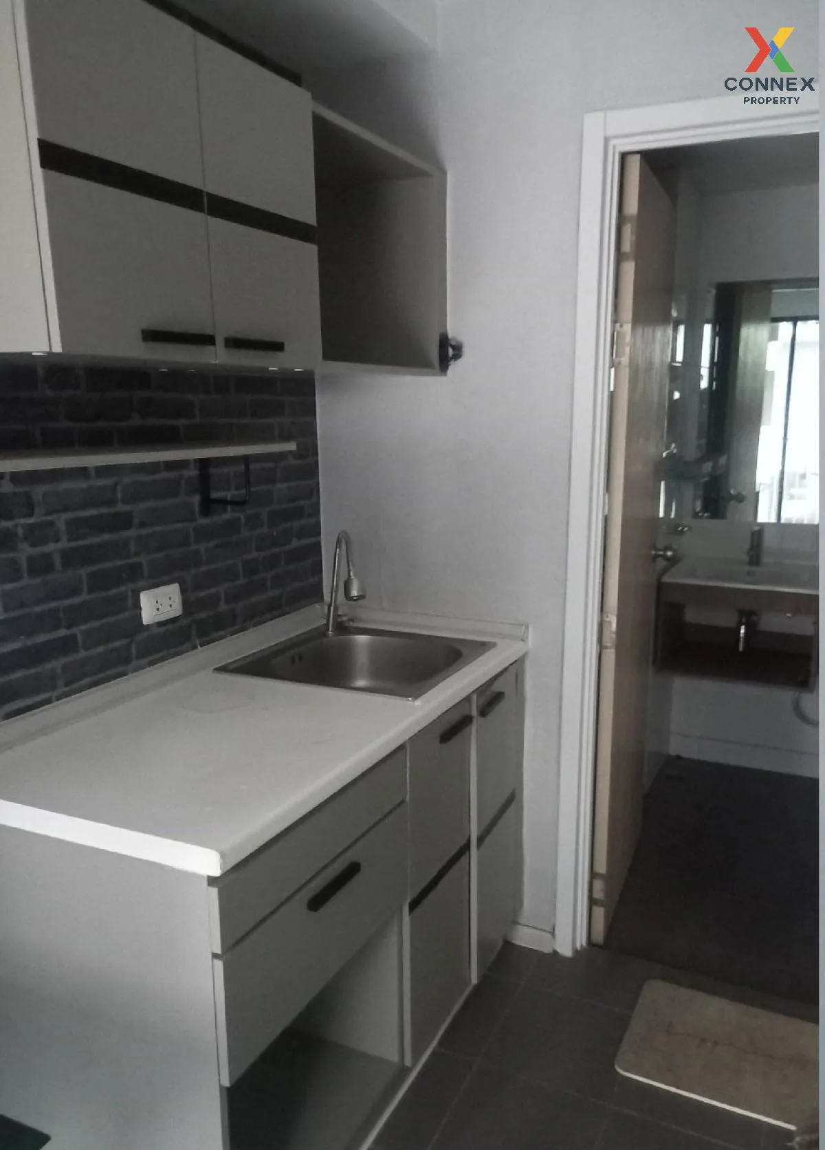 ขายคอนโด  ดิ เอ็กซ์เซล กรูฟ ลาซาล 52 BTS-แบริ่ง บางนา เขต บางนา ก 4