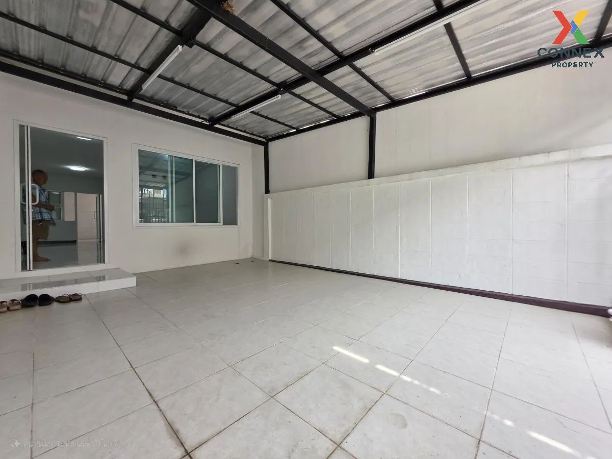 ขายทาวน์เฮ้าส์/ทาวน์โฮม  บ้านร่มเงาไม้ รีโนเวทใหม่ บางบัวทอง บางบ 4