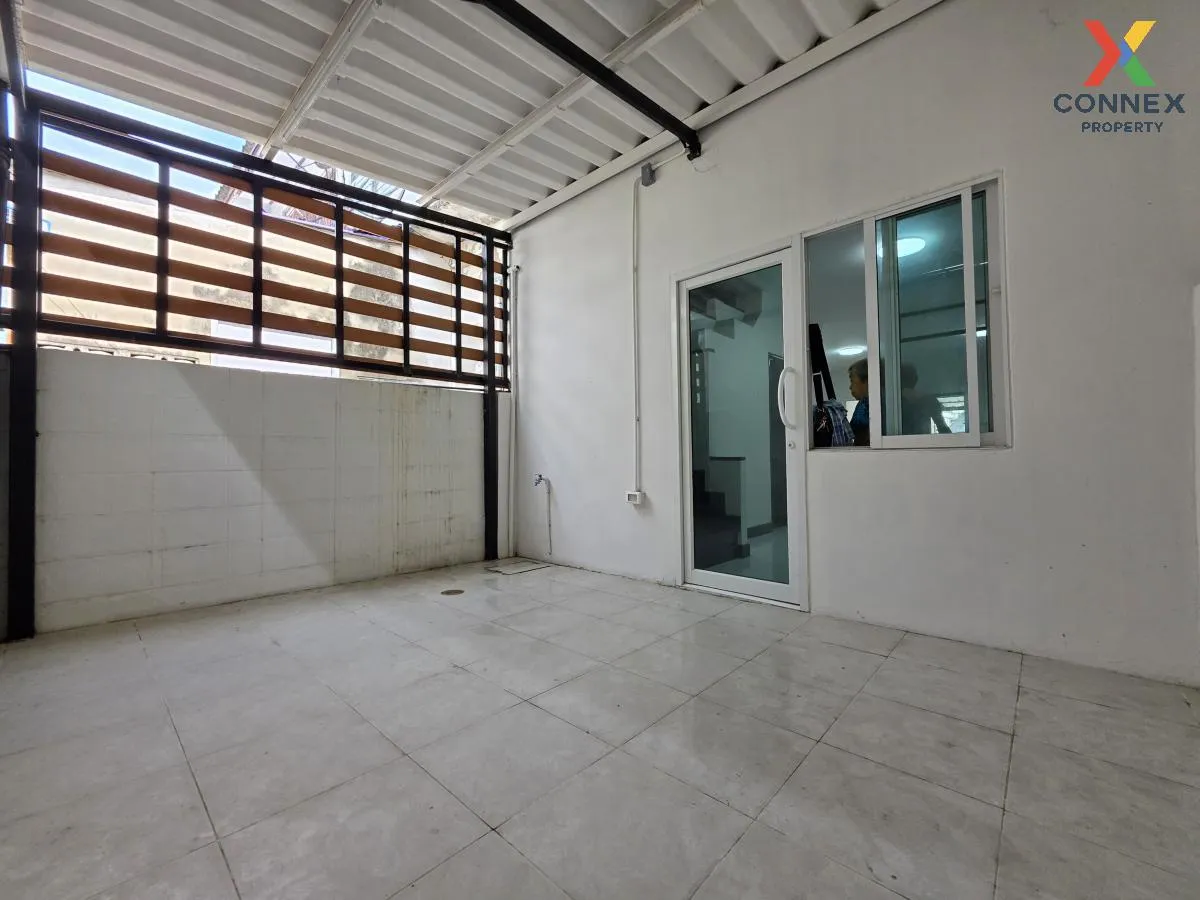 ขายทาวน์เฮ้าส์/ทาวน์โฮม  บ้านร่มเงาไม้ รีโนเวทใหม่ บางบัวทอง บางบ