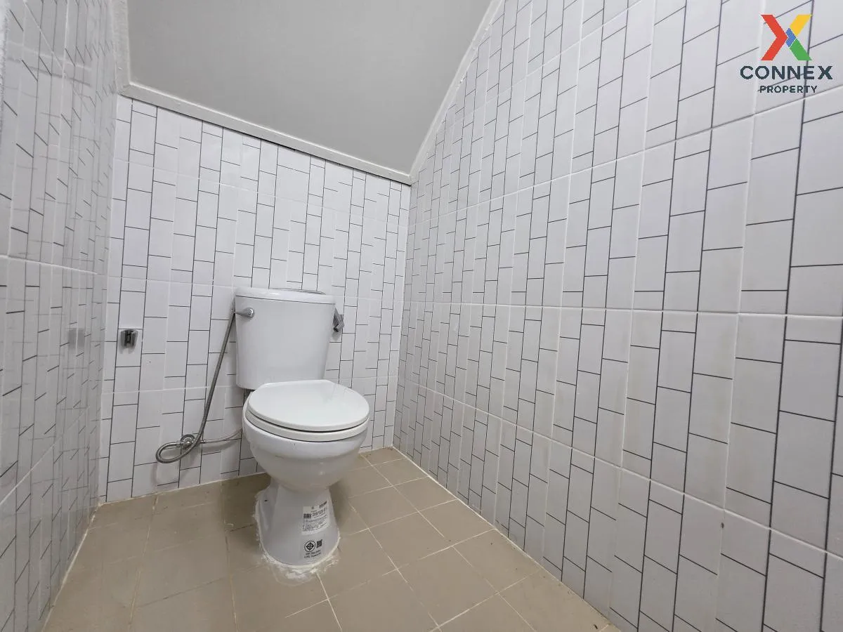 ขายทาวน์เฮ้าส์/ทาวน์โฮม  บ้านร่มเงาไม้ รีโนเวทใหม่ บางบัวทอง บางบ