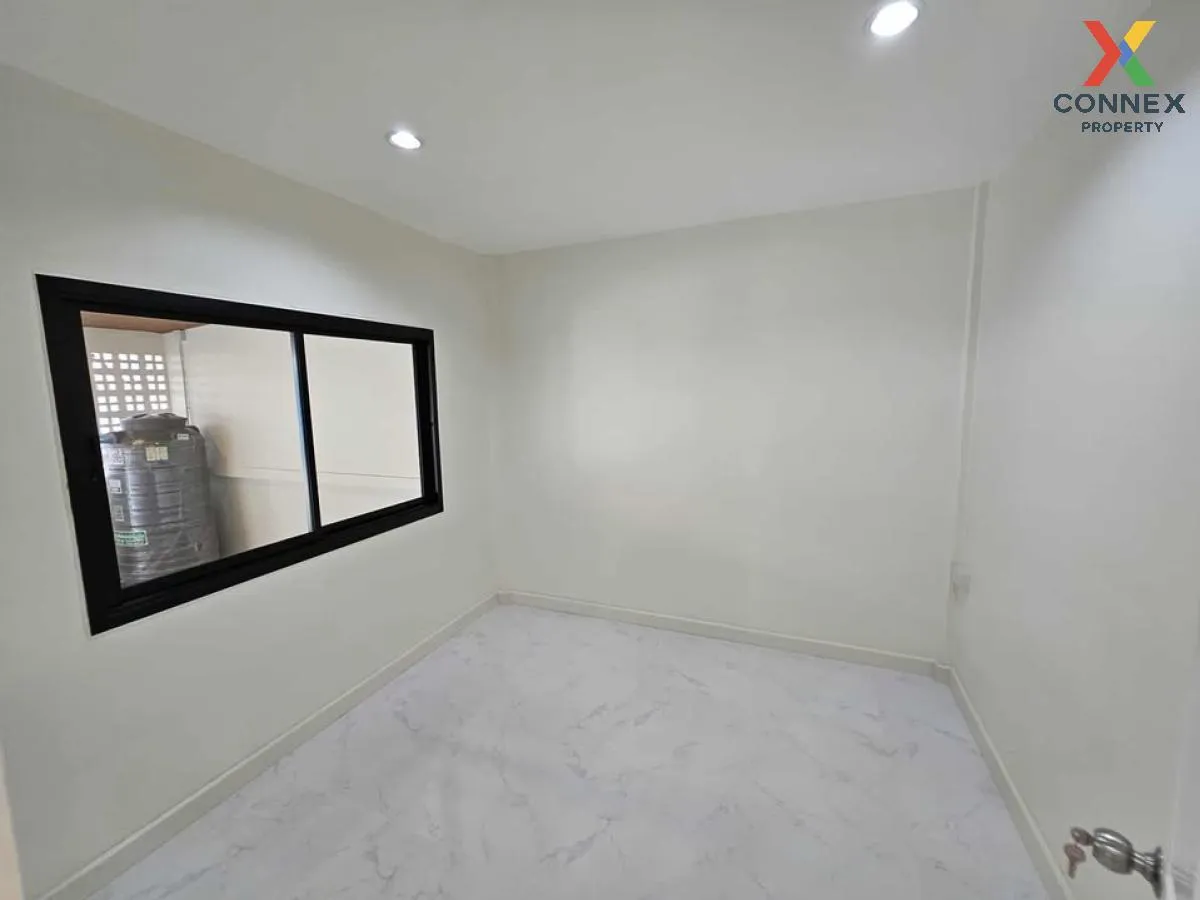 For Sale Townhouse/Townhome  , Baan Ruean Suk 2 , Lam Phak Kut , 