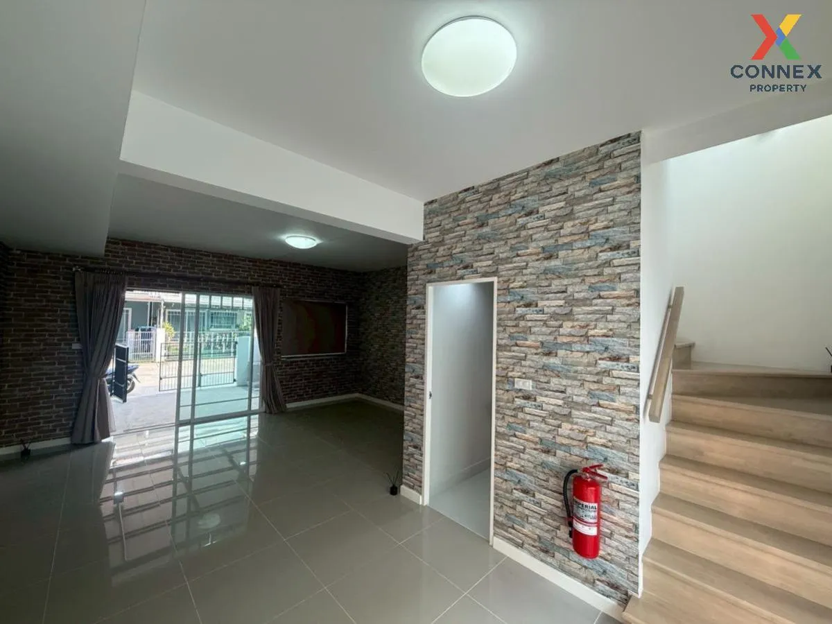 ขายทาวน์เฮ้าส์/ทาวน์โฮม  อินดี้ ประชาอุทิศ 90-3 รีโนเวทใหม่ ทุ่งค ขายทาวน์เฮ้าส์/ทาวน์โฮม  อินดี้ ประชาอุทิศ 90-3 รีโนเวทใหม่ ทุ่งค 3