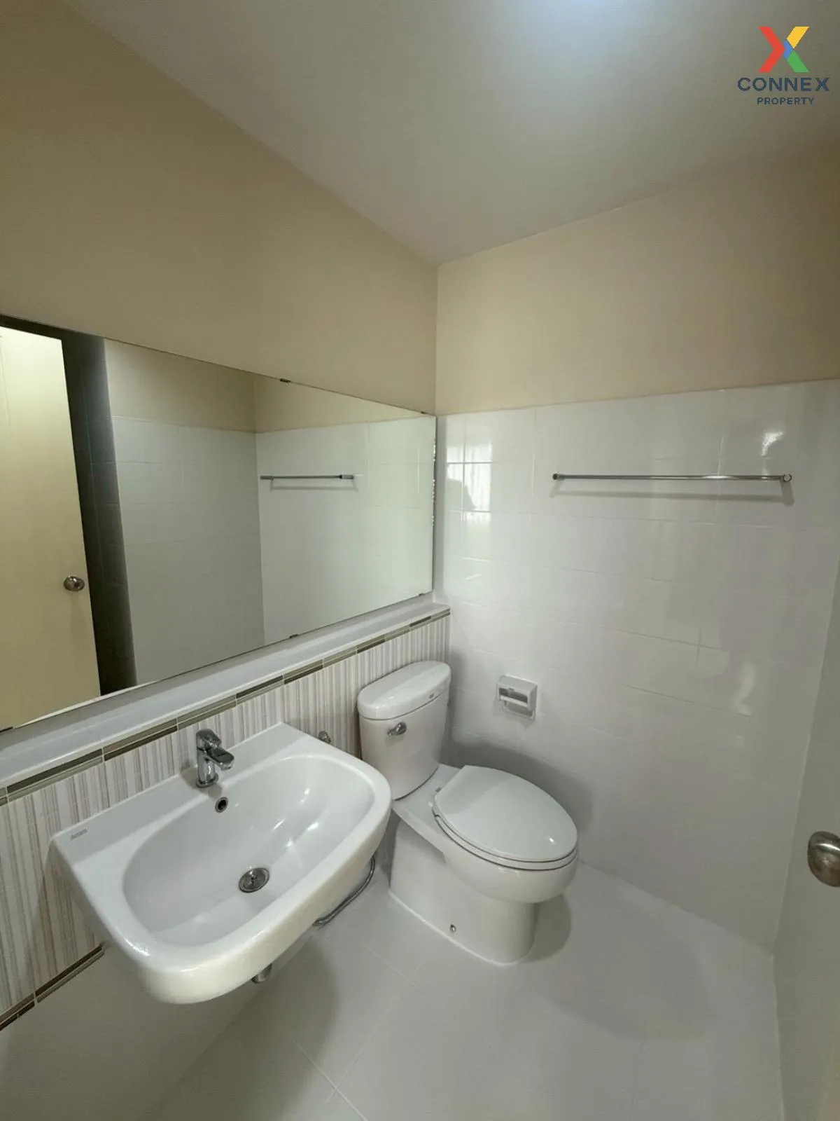 ขายทาวน์เฮ้าส์/ทาวน์โฮม  อินดี้ ประชาอุทิศ 90-3 รีโนเวทใหม่ ทุ่งค ขายทาวน์เฮ้าส์/ทาวน์โฮม  อินดี้ ประชาอุทิศ 90-3 รีโนเวทใหม่ ทุ่งค