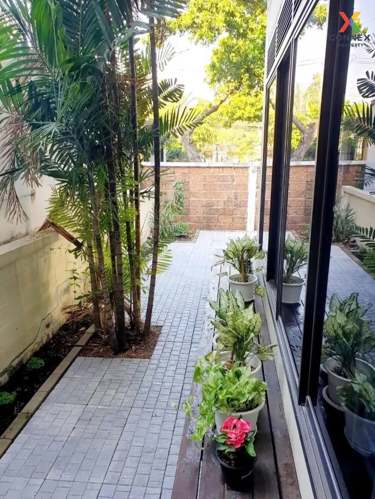 For Sale Townhouse/Townhome  , Baan Klang Muang Ratchada - Mengja