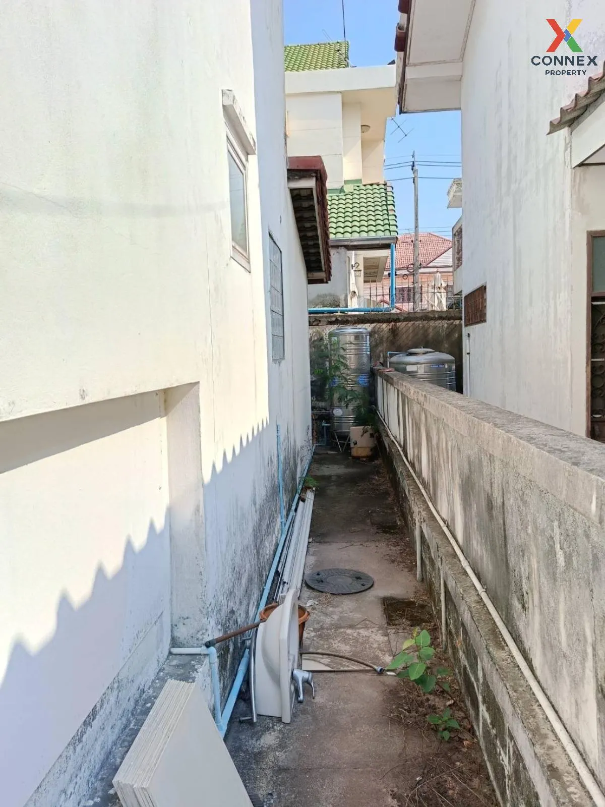 For Sale Single house in Soi Nakniwat 27, Intersection 24 , Lat P 4