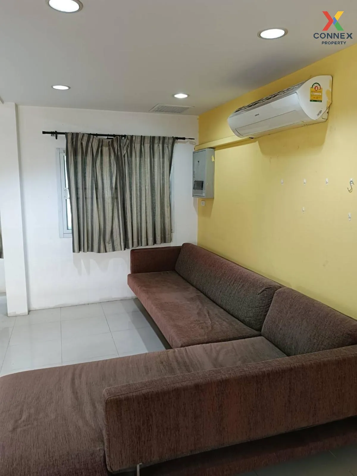 For Sale Single house in Soi Nakniwat 27, Intersection 24 , Lat P