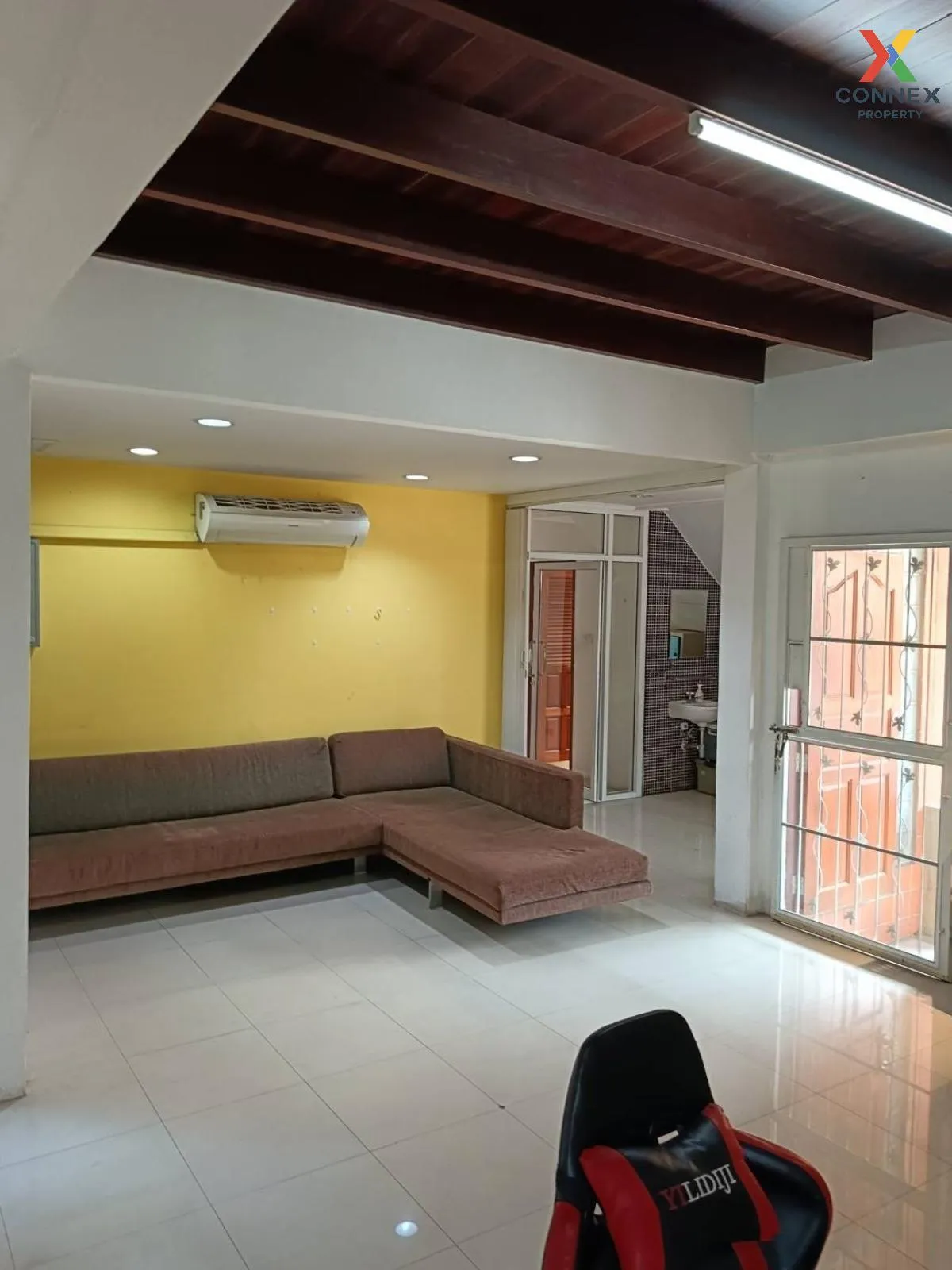 For Sale Single house in Soi Nakniwat 27, Intersection 24 , Lat P