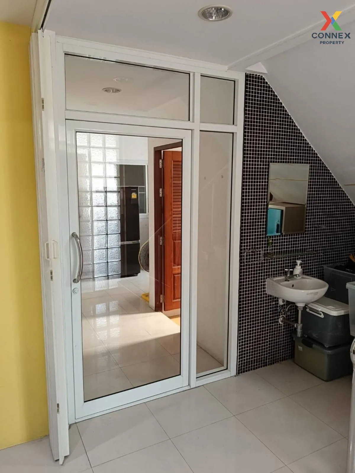 For Sale Single house in Soi Nakniwat 27, Intersection 24 , Lat P