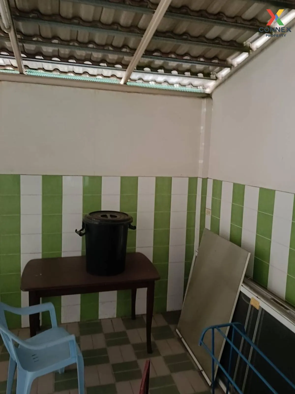 For Sale Single house in Soi Nakniwat 27, Intersection 24 , Lat P