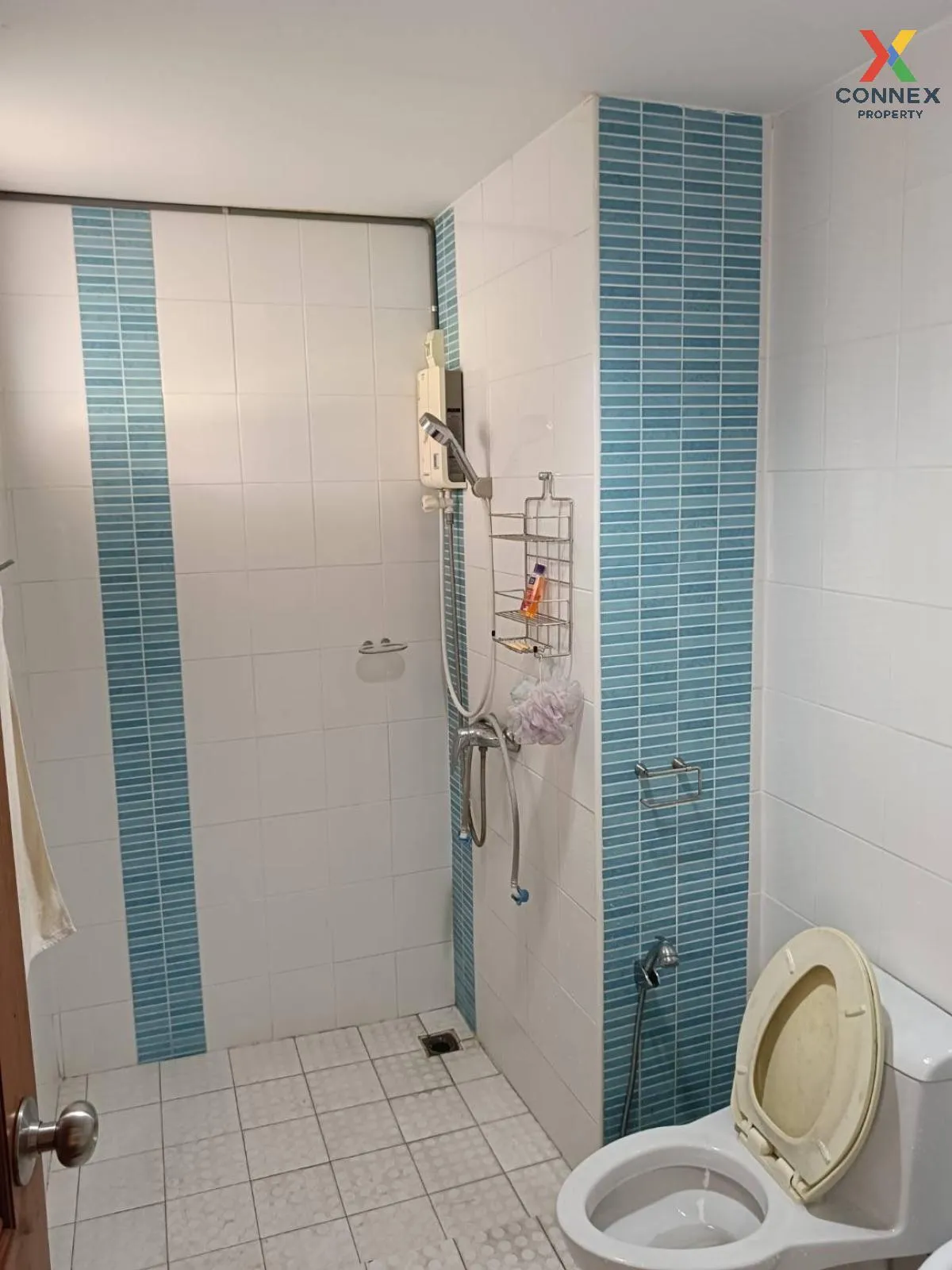For Sale Single house in Soi Nakniwat 27, Intersection 24 , Lat P