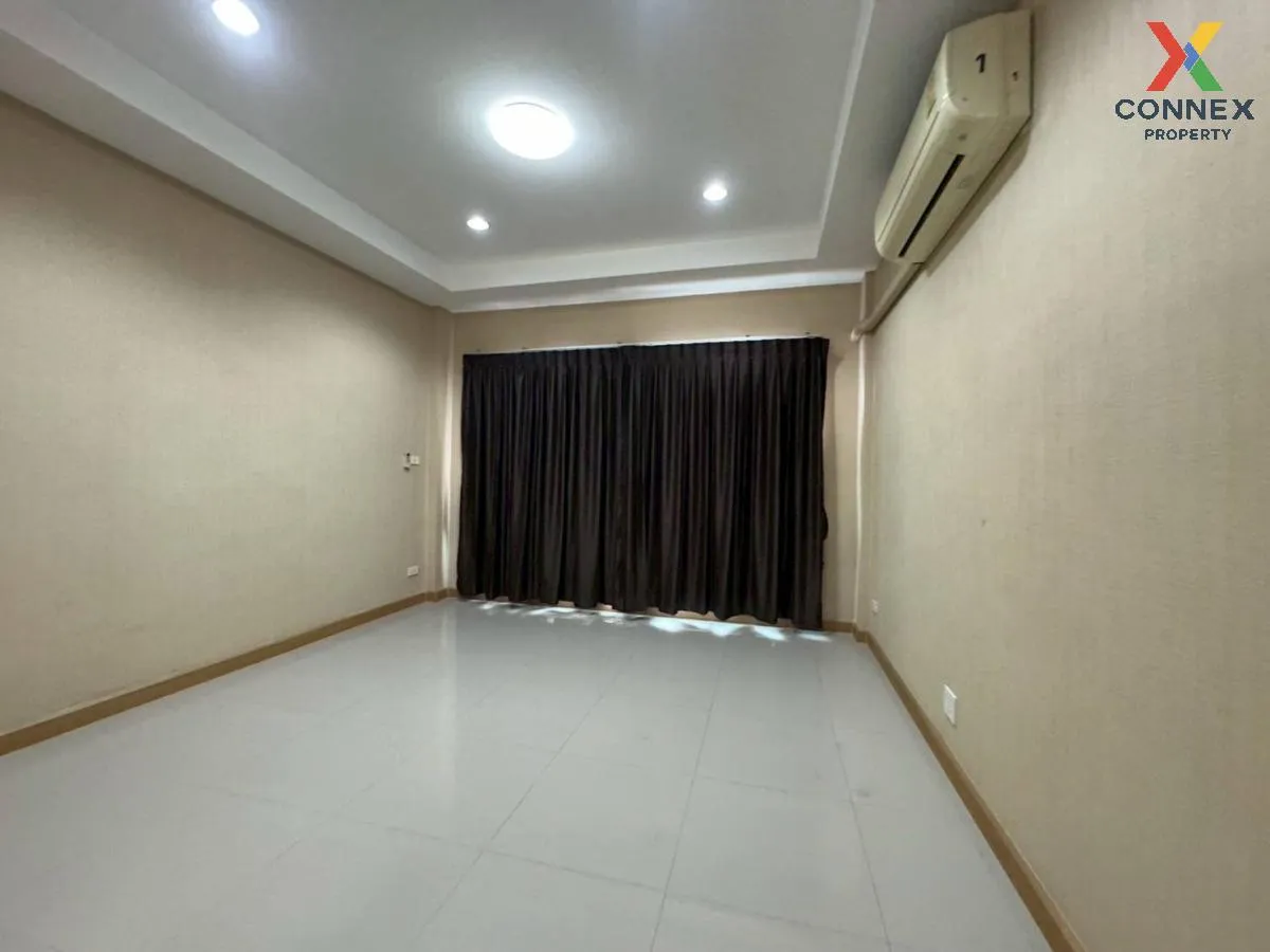 For Sale 3 - storey commercial building area 188 square meters Ba