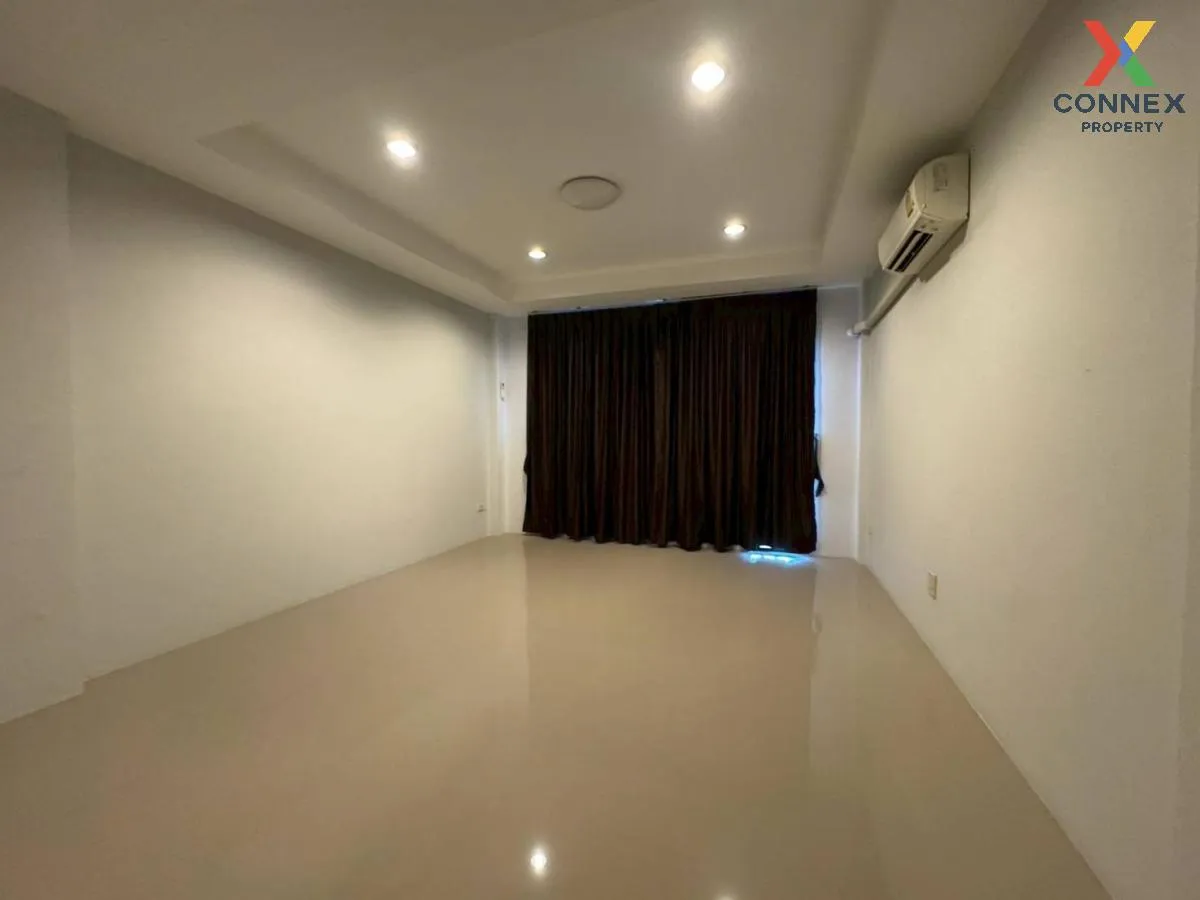 For Sale 3 - storey commercial building area 188 square meters Ba