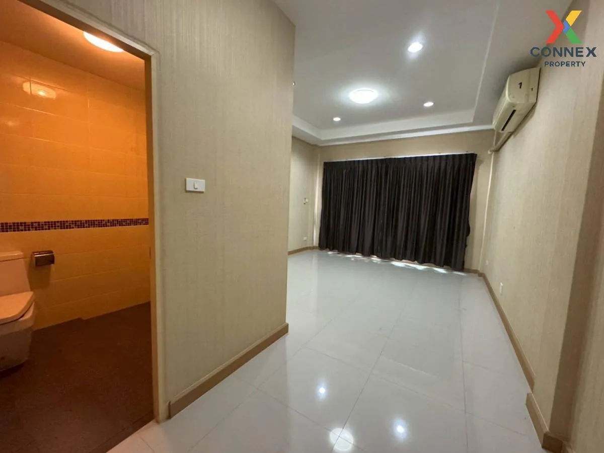 For Sale 3 - storey commercial building area 188 square meters Ba