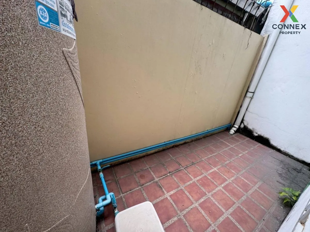 For Sale 3 - storey commercial building area 188 square meters Ba