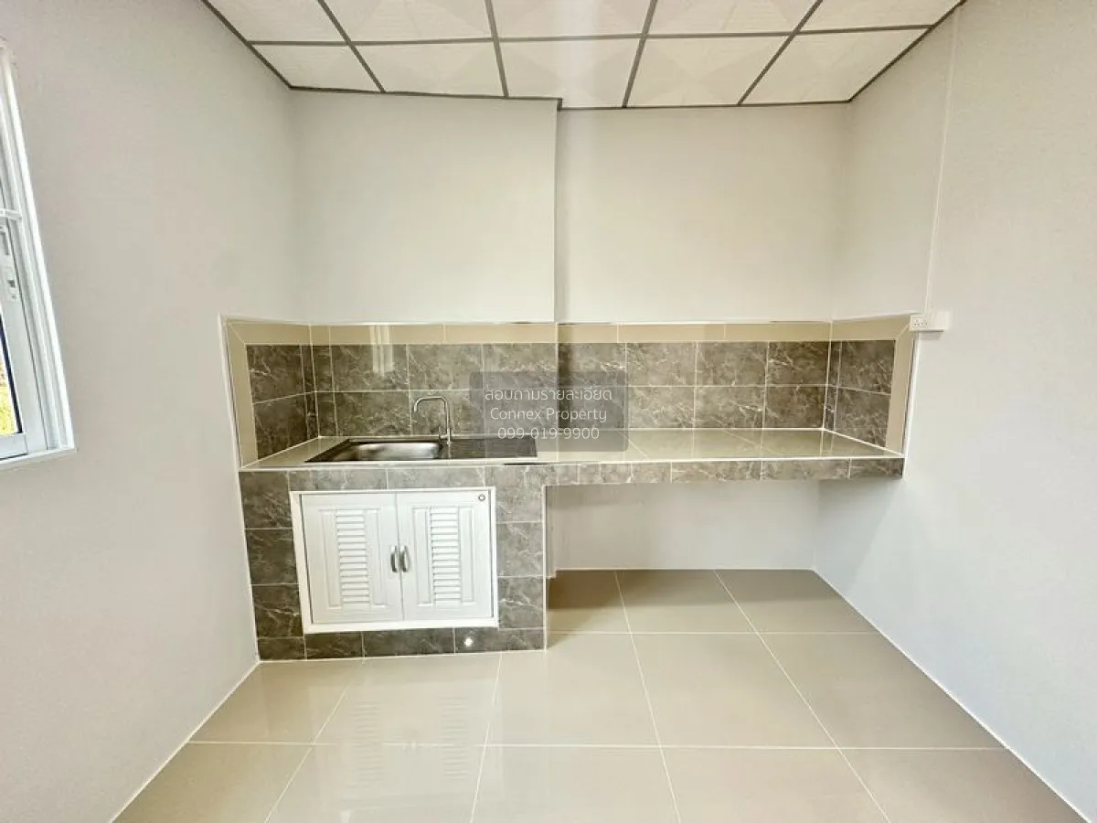 For Sale Townhouse/Townhome  , Krittiyaruk 5 , newly renovated , 