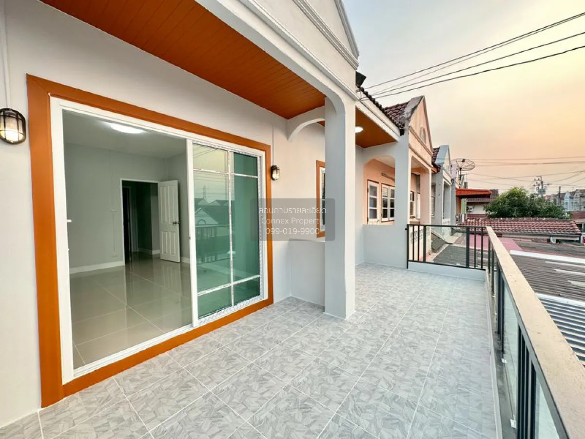 For Sale Townhouse/Townhome  , Krittiyaruk 5 , newly renovated , 
