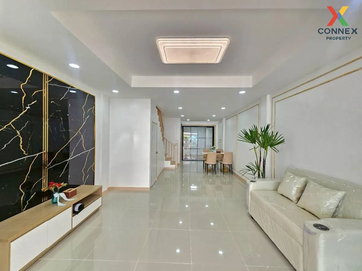 ขายทาวน์เฮ้าส์/ทาวน์โฮม  นันทิชา 4 รีโนเวทใหม่ ไทรน้อย ไทรน้อย นน 4