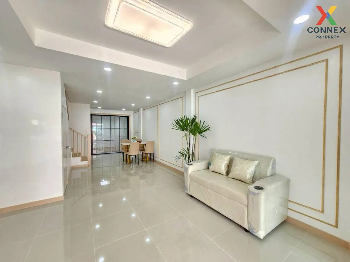 ขายทาวน์เฮ้าส์/ทาวน์โฮม  นันทิชา 4 รีโนเวทใหม่ ไทรน้อย ไทรน้อย นน