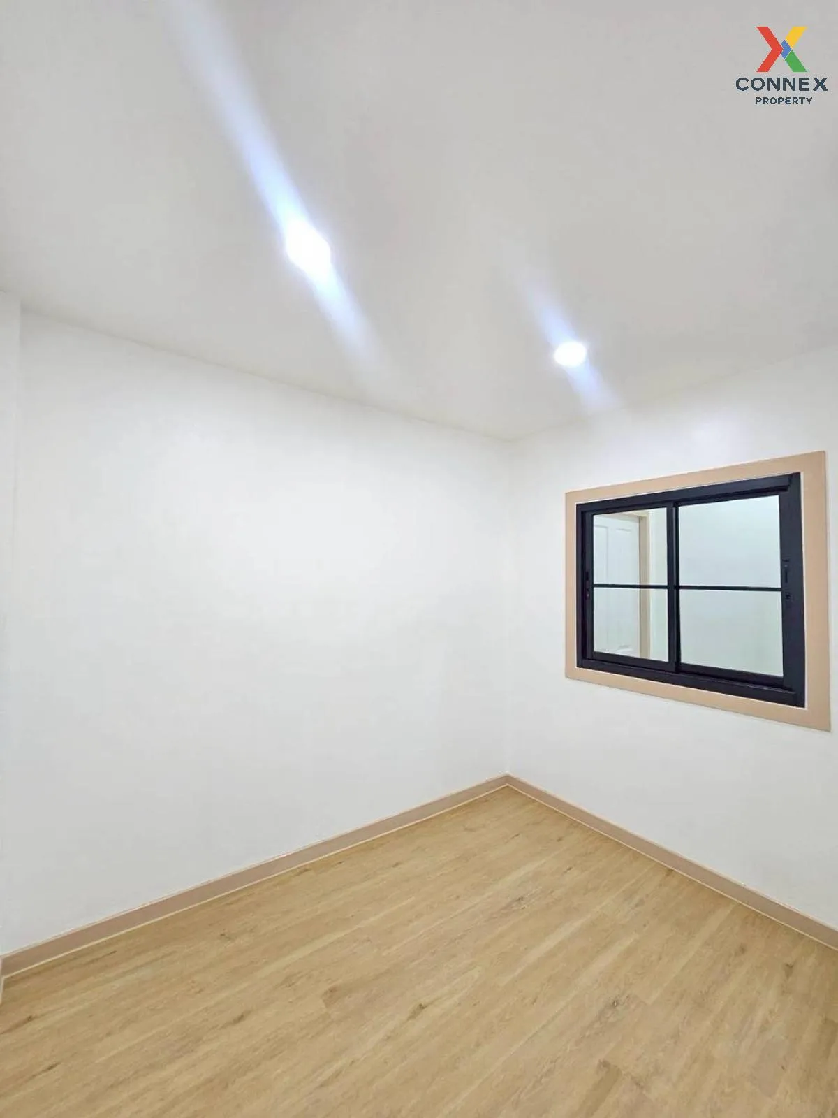 ขายทาวน์เฮ้าส์/ทาวน์โฮม  นันทิชา 4 รีโนเวทใหม่ ไทรน้อย ไทรน้อย นน