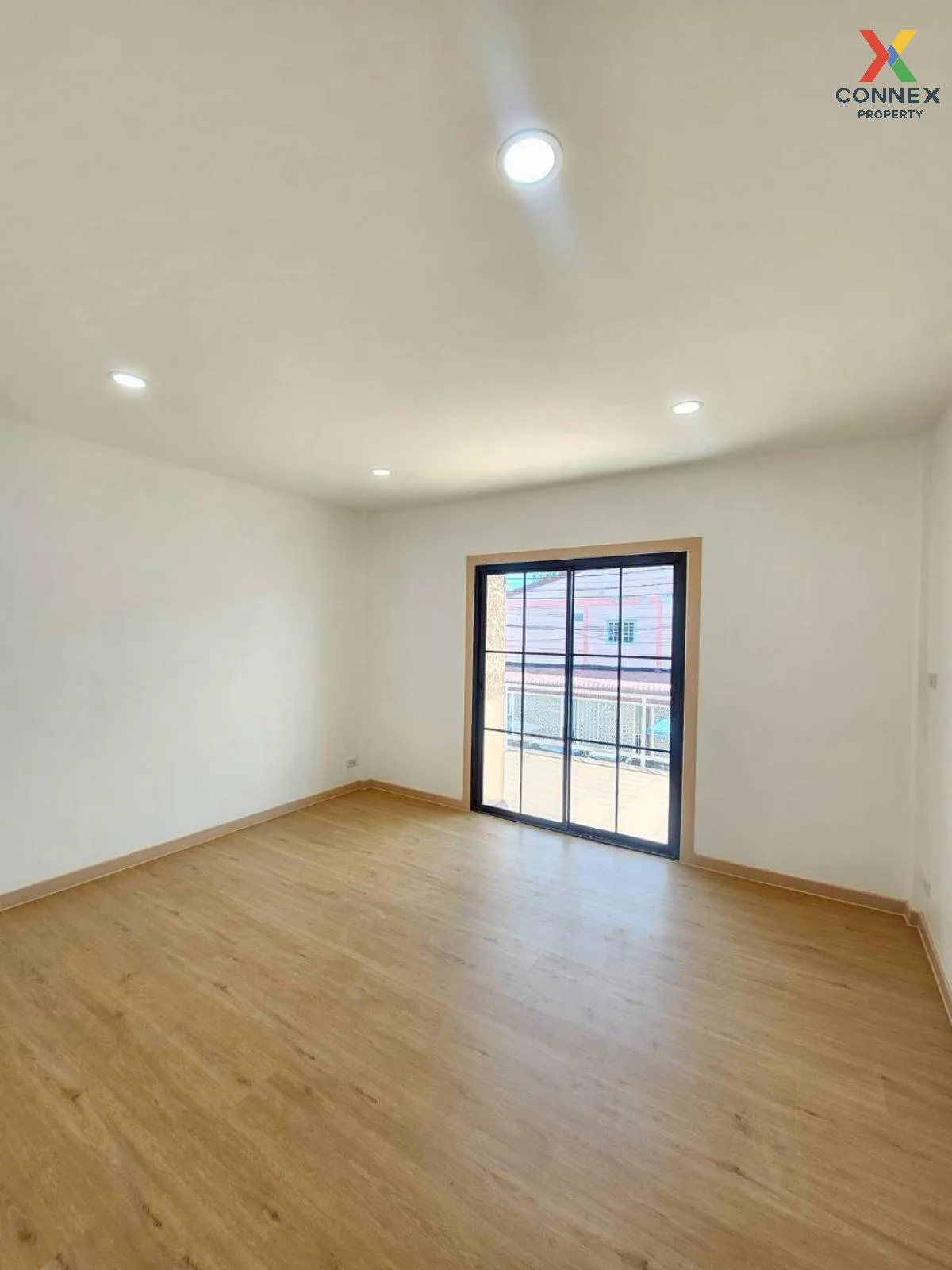 ขายทาวน์เฮ้าส์/ทาวน์โฮม  นันทิชา 4 รีโนเวทใหม่ ไทรน้อย ไทรน้อย นน