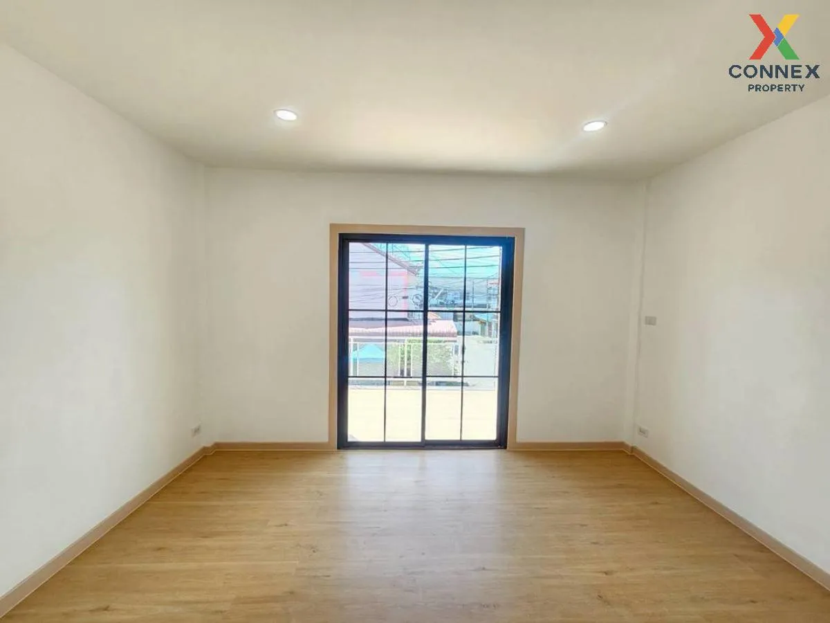 ขายทาวน์เฮ้าส์/ทาวน์โฮม  นันทิชา 4 รีโนเวทใหม่ ไทรน้อย ไทรน้อย นน