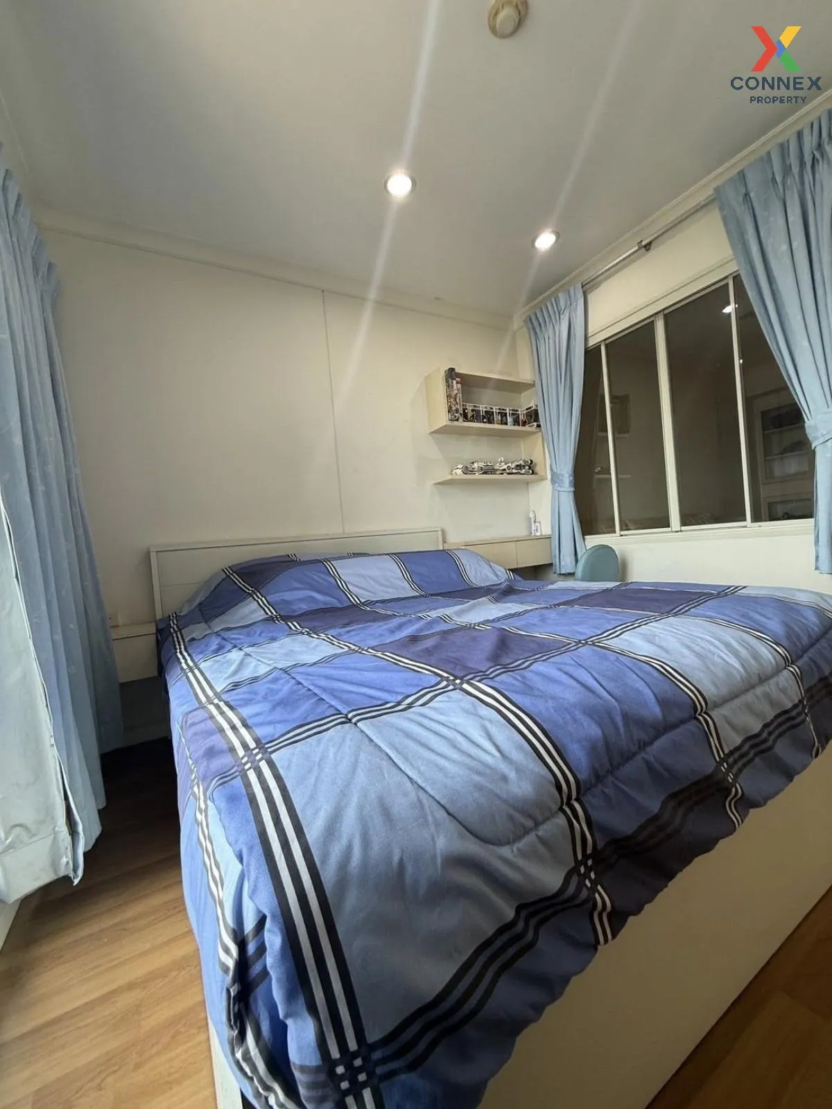 For Rent Condo , Lumpini Place Narathiwas - Chaopraya , Chong Non