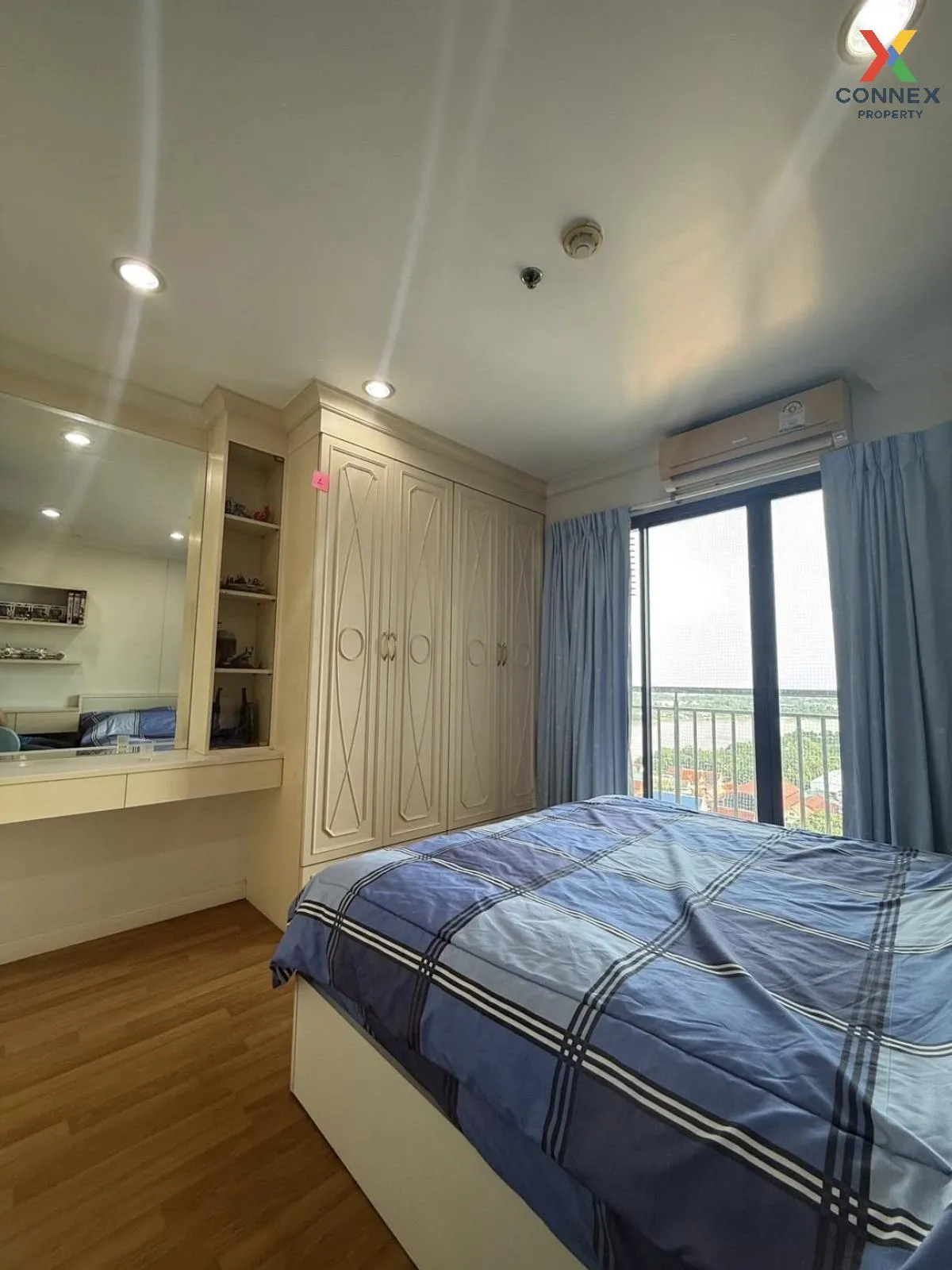For Rent Condo , Lumpini Place Narathiwas - Chaopraya , Chong Non