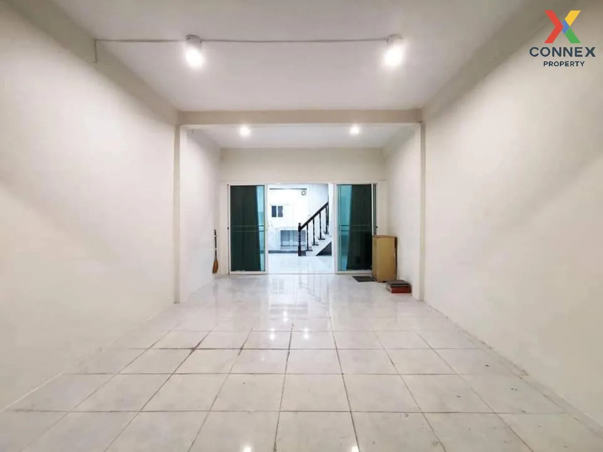 เช่าทาวน์เฮ้าส์ 3 ชั้น ซอยประชาชื่น36  วงศ์สว่าง เขต บางซื่อ กรุง 4