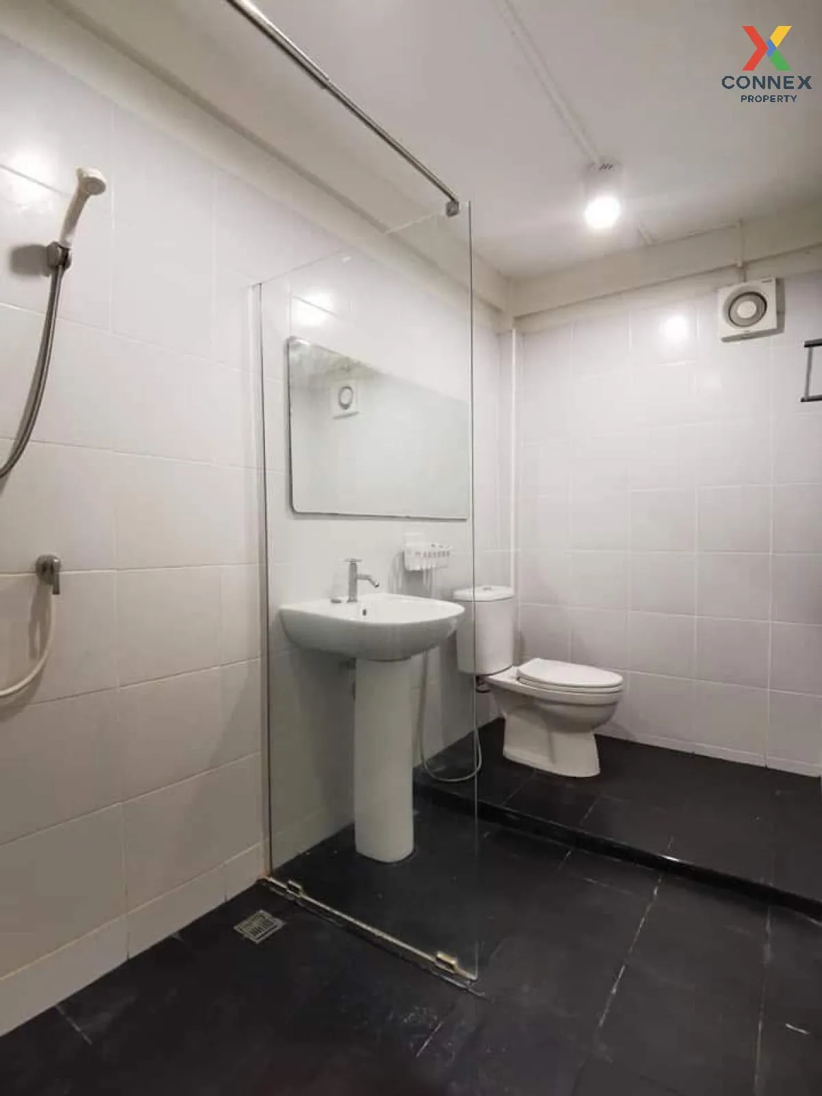 เช่าทาวน์เฮ้าส์ 3 ชั้น ซอยประชาชื่น36  วงศ์สว่าง เขต บางซื่อ กรุง