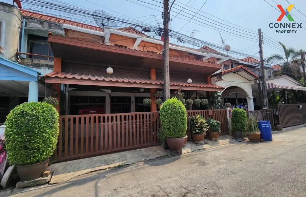 For Sale 2-storey townhouse, 37 square wah, 2 units, Khlong Song, 1