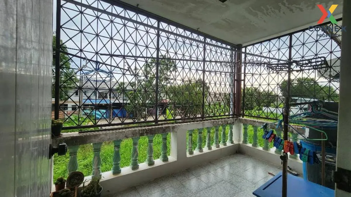 For Sale 2-storey townhouse, 37 square wah, 2 units, Khlong Song,